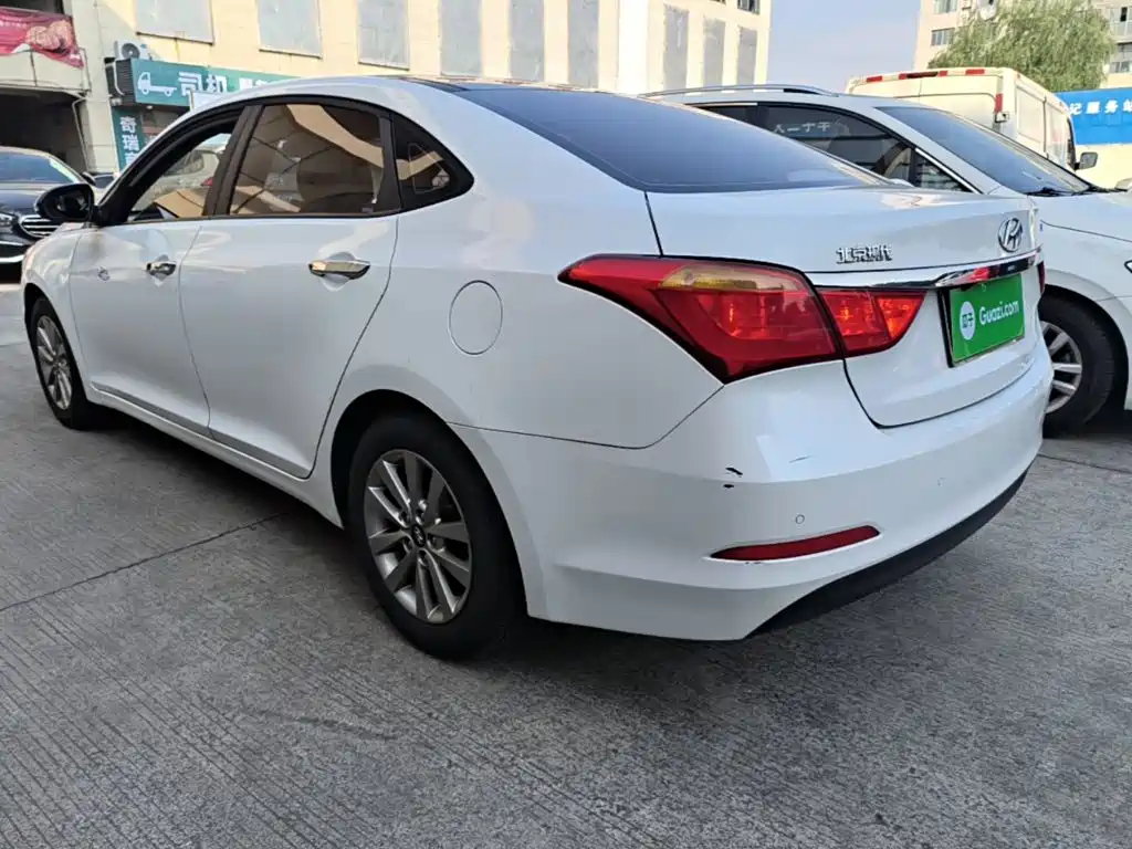Hyundai Mistra — миниатюра 5