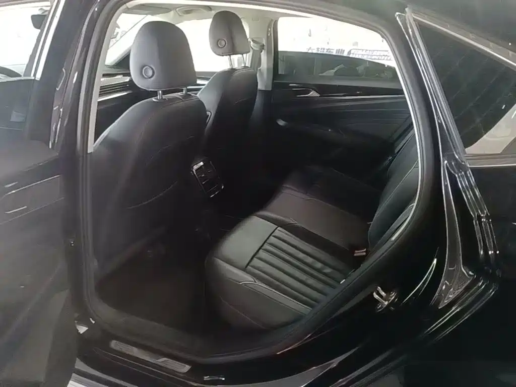 Volkswagen Passat — миниатюра 17
