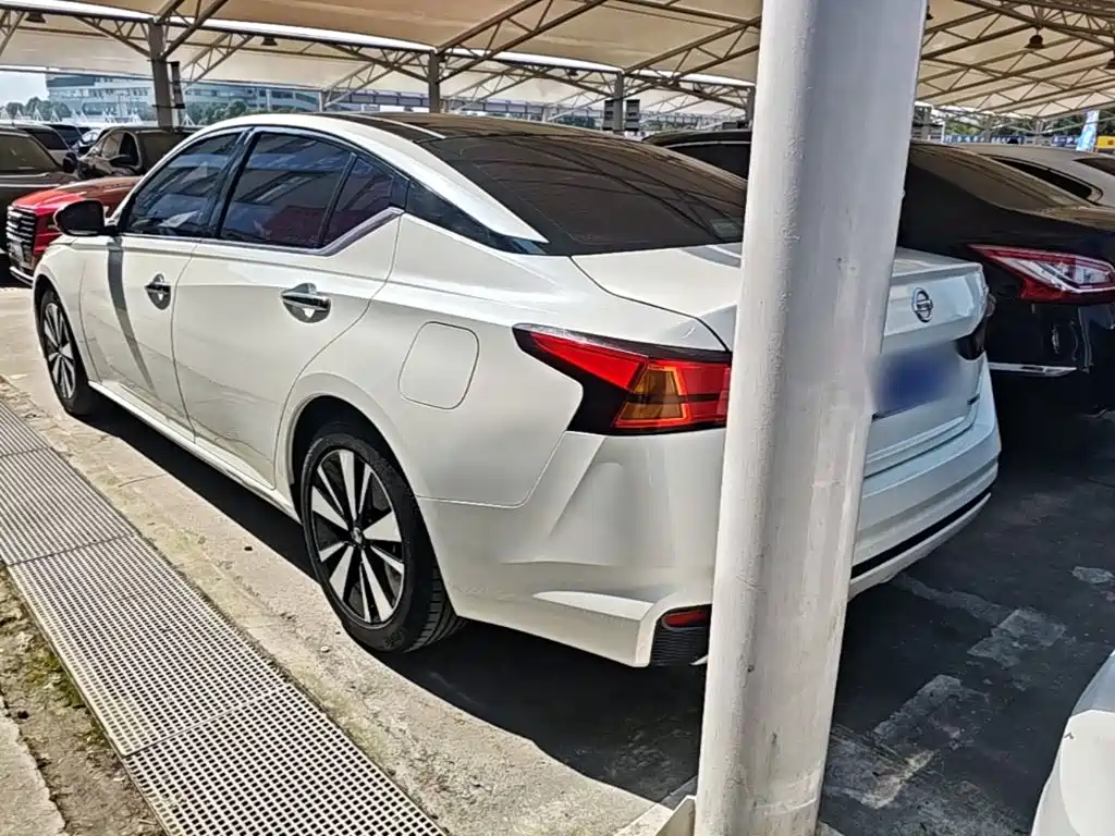 Nissan Teana — миниатюра 5