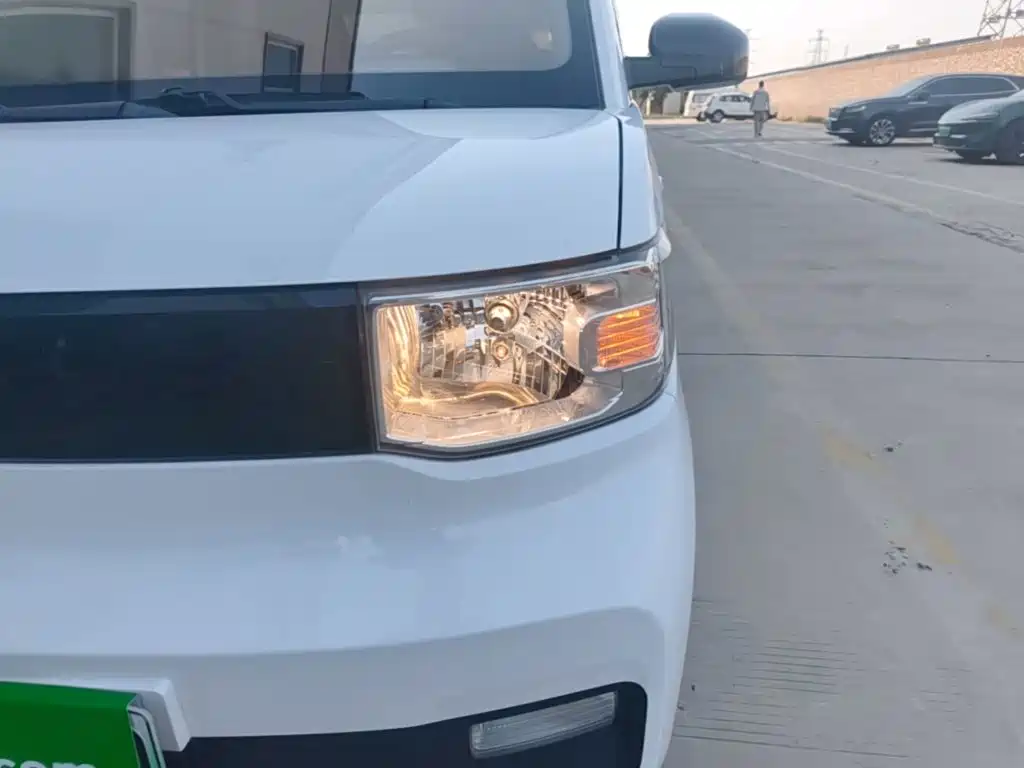 Wuling MINIEV — миниатюра 24