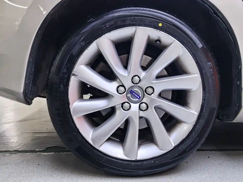 Volvo S60 — миниатюра 25