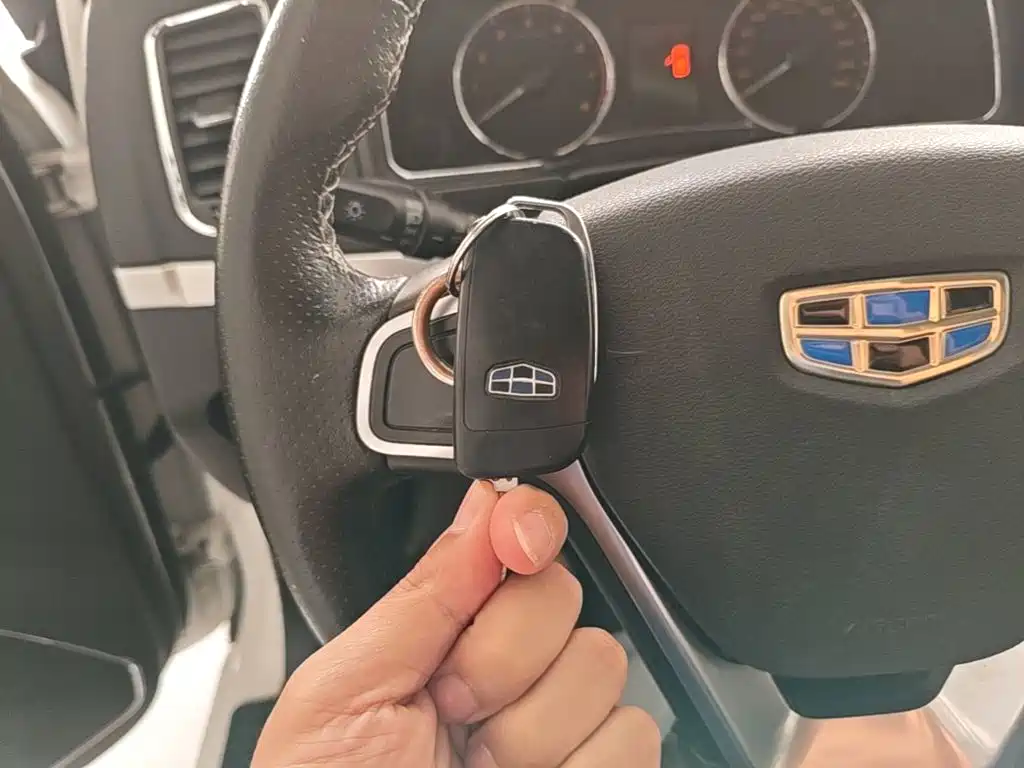 Geely Vision — миниатюра 9