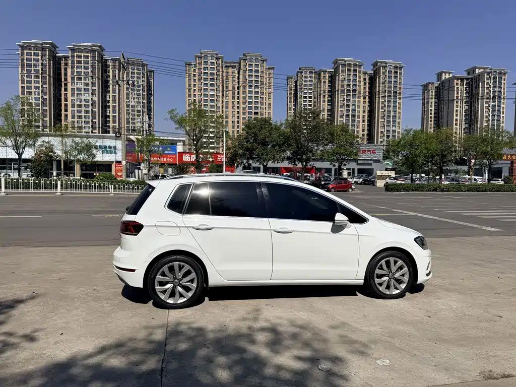 Volkswagen Golf Sportsvan — миниатюра 10