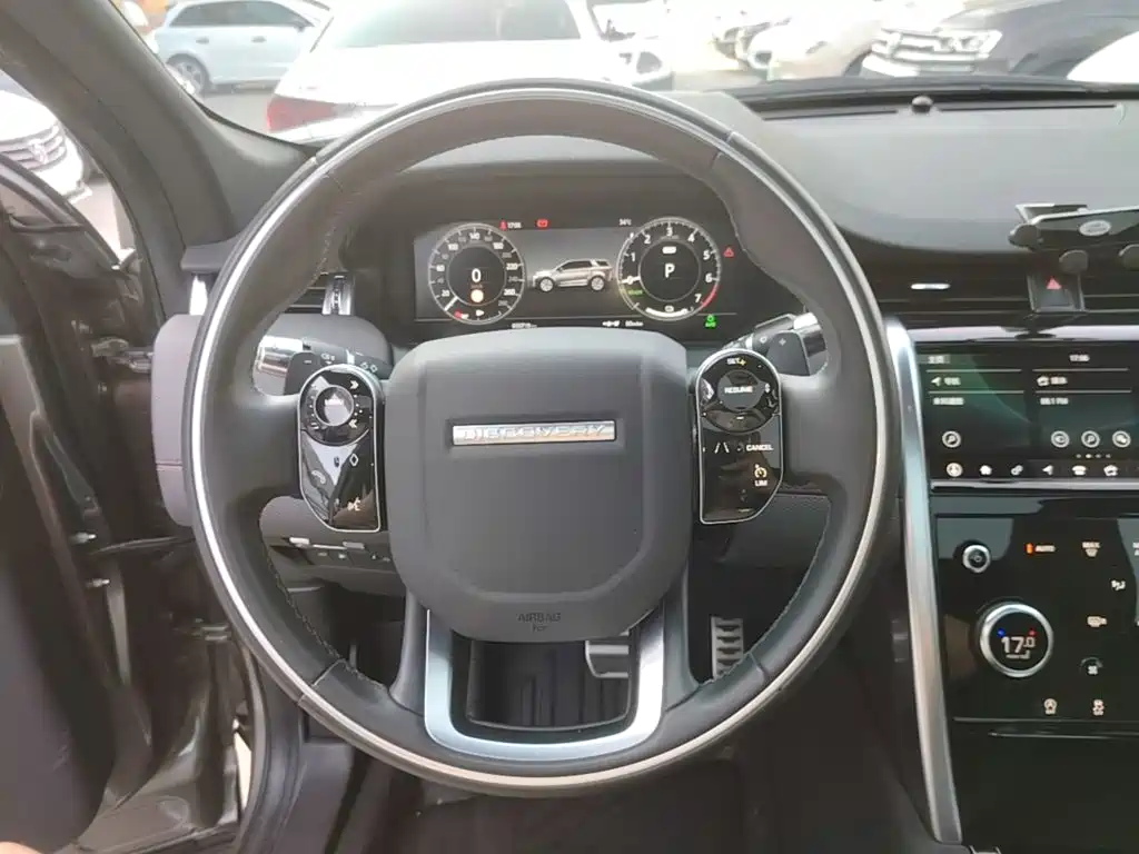 Land Rover Discovery Sport Hybrid — миниатюра 11