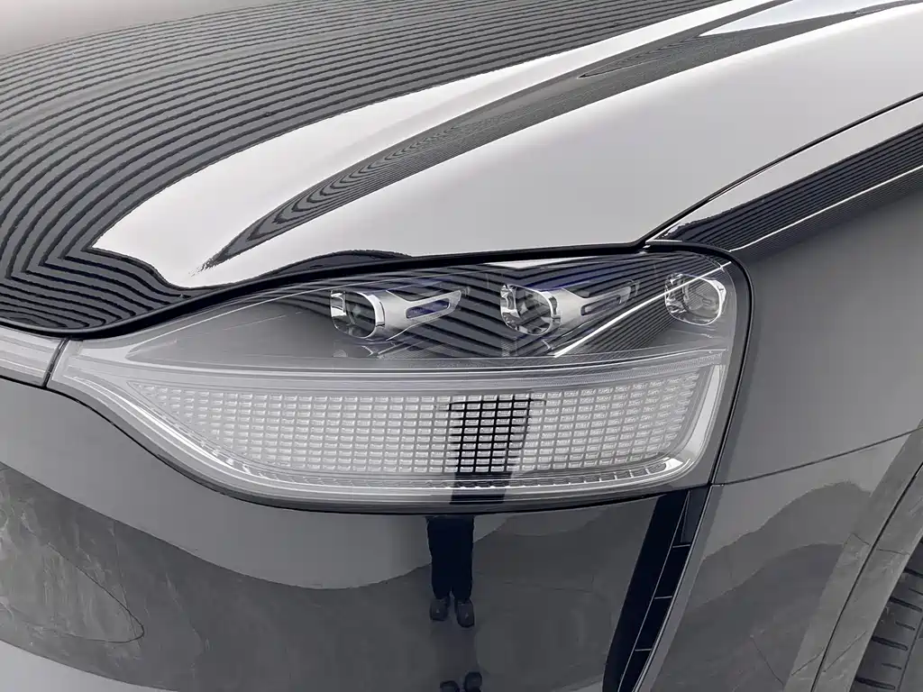 AITO ASK THE WORLD M9