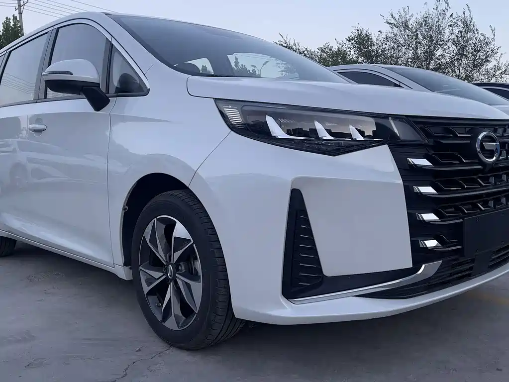GAC Motor Trumpchi M6 — миниатюра 5
