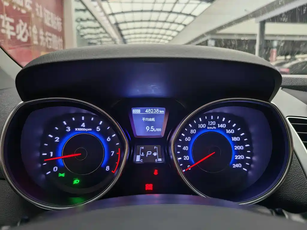 Hyundai Elantra Langdong — миниатюра 7