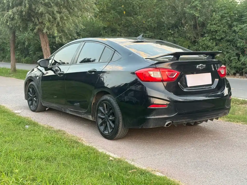 Chevrolet Cruze — миниатюра 5