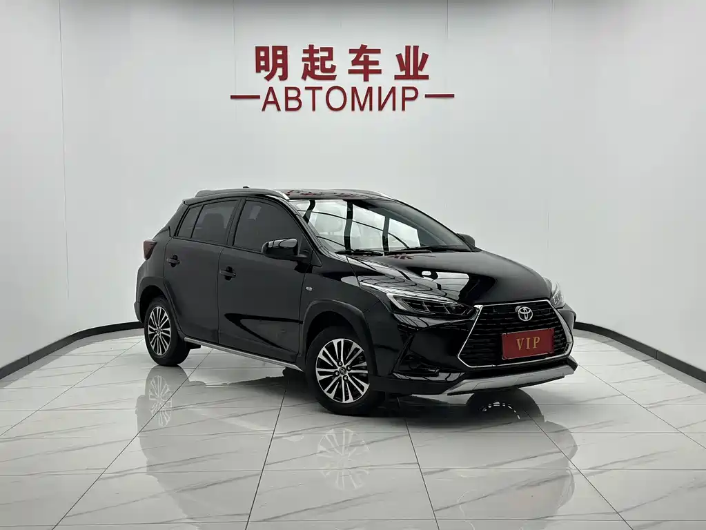Toyota Yaris L — миниатюра 2