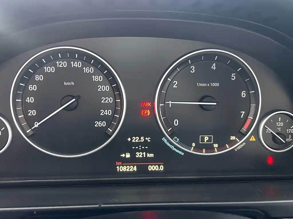 BMW 5 Series — миниатюра 16