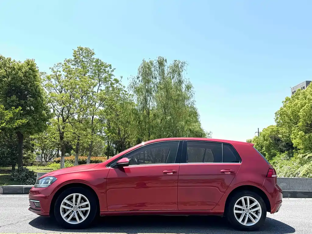 Volkswagen Golf — миниатюра 3