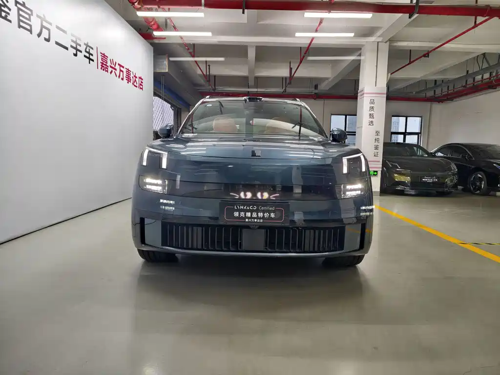 Lynk & Co 900 — миниатюра 2