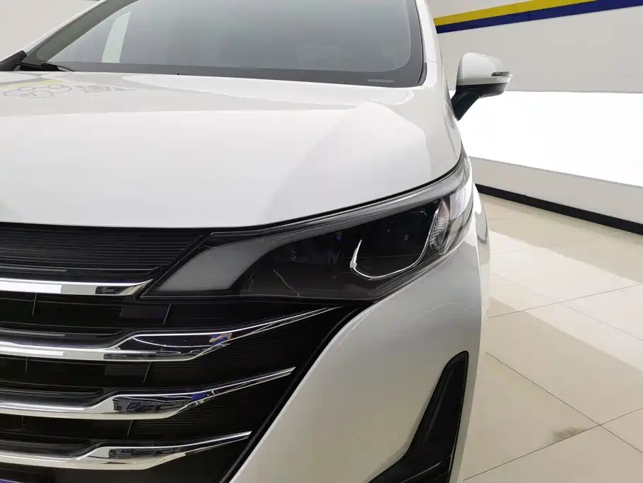 GAC Motor Trumpchi M6 — миниатюра 5