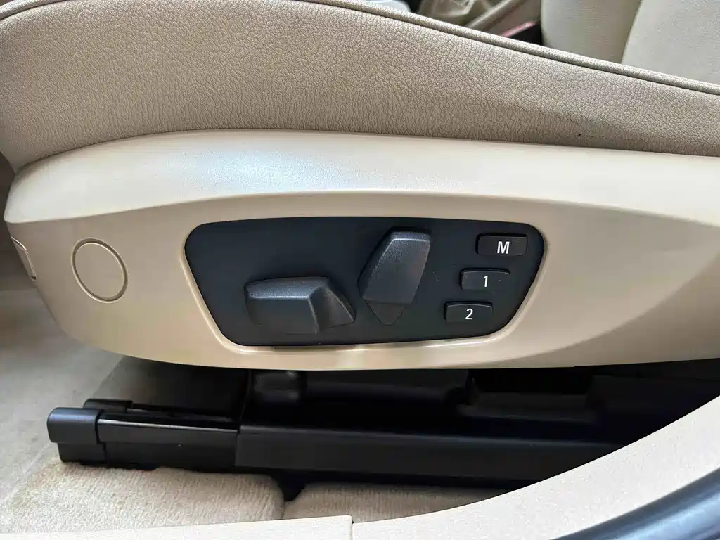 BMW X1 — миниатюра 11