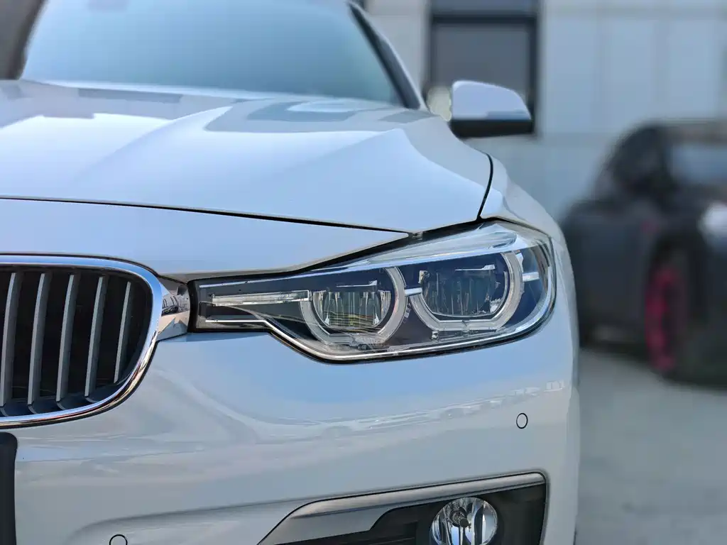 BMW 3 Series — миниатюра 8