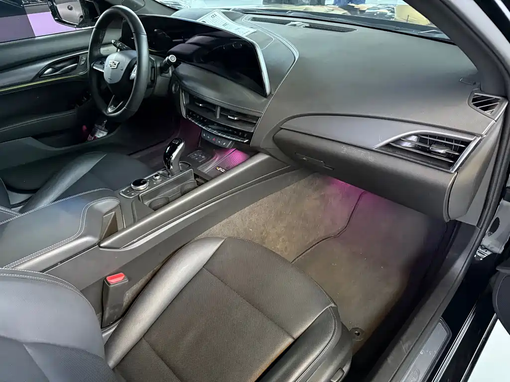 Cadillac CT5 — миниатюра 4
