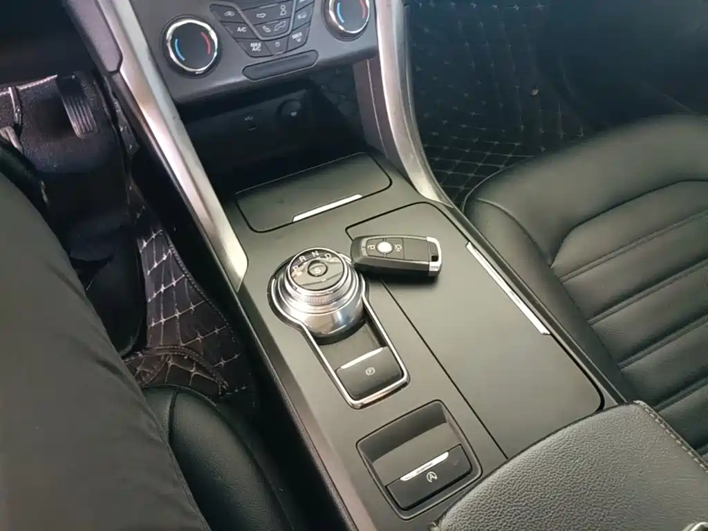Ford Mondeo — миниатюра 14