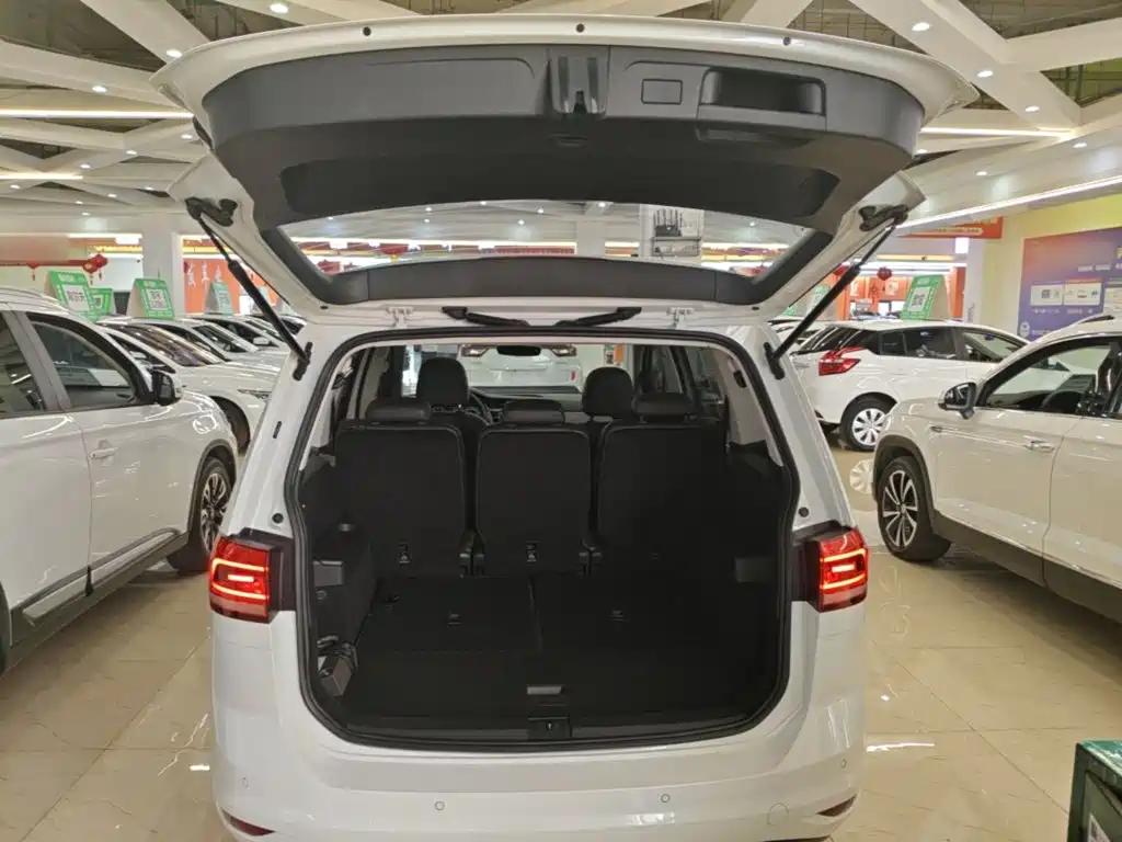 Volkswagen Touran — миниатюра 19