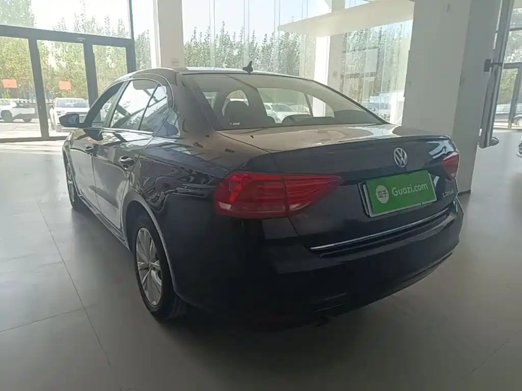 Volkswagen Lavida — миниатюра 5