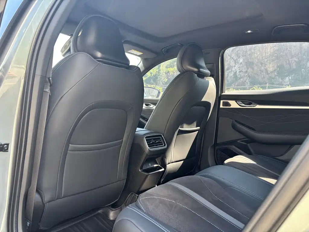 Geely Xingrui — миниатюра 19