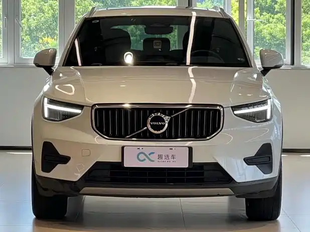 Volvo XC40 — миниатюра 2