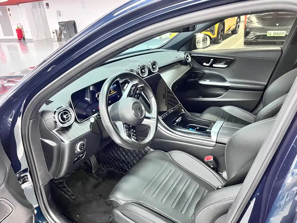 Mercedes-Benz C-Class — миниатюра 4