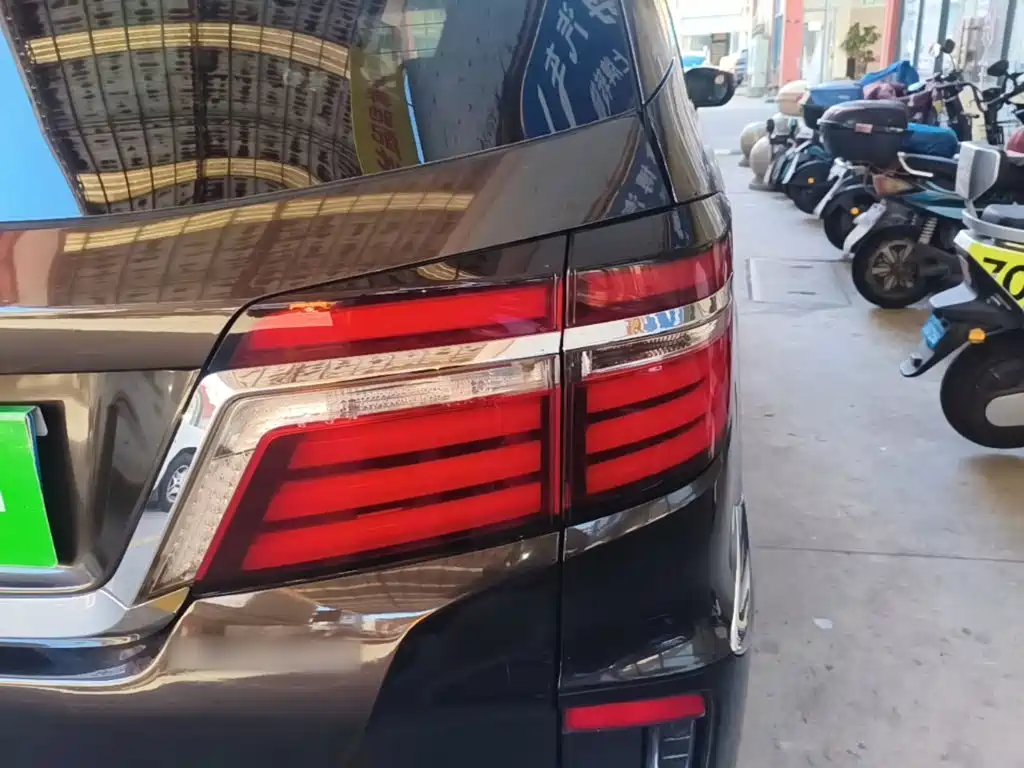 Honda Elysion — миниатюра 8