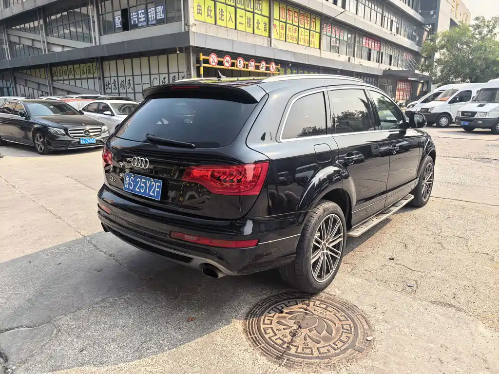 Audi Q7 — миниатюра 4
