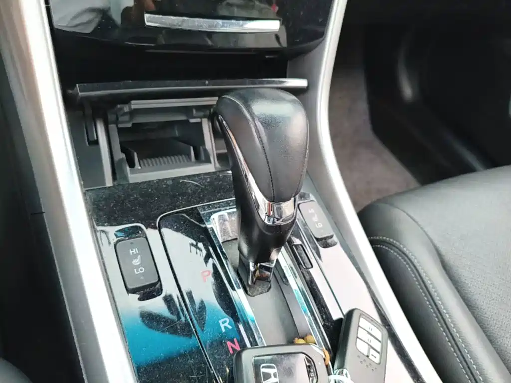 Honda Accord — миниатюра 7