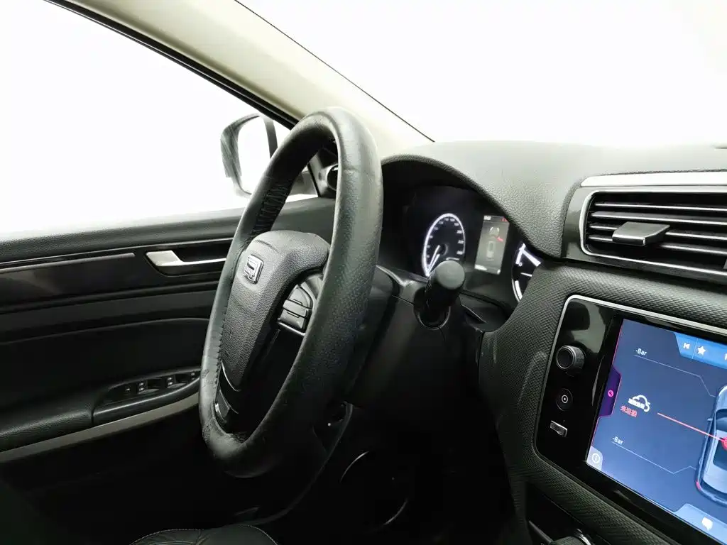 Qoros Qoros 5 — миниатюра 22