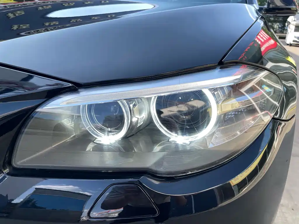 BMW 5 Series — миниатюра 26