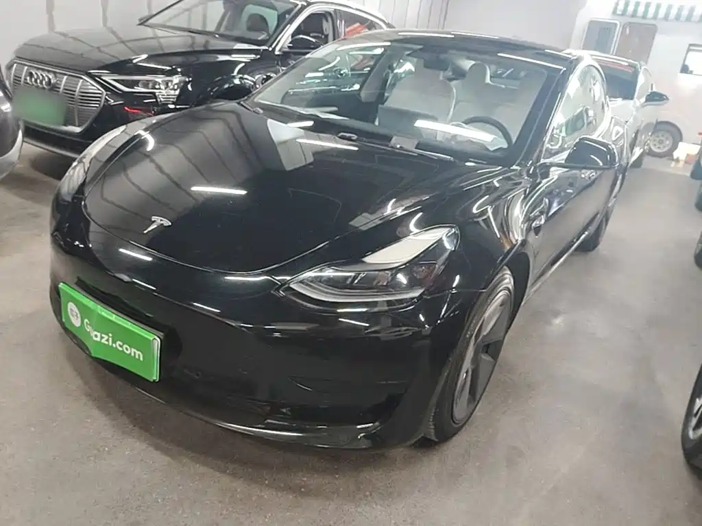 Tesla Model 3 — миниатюра 2