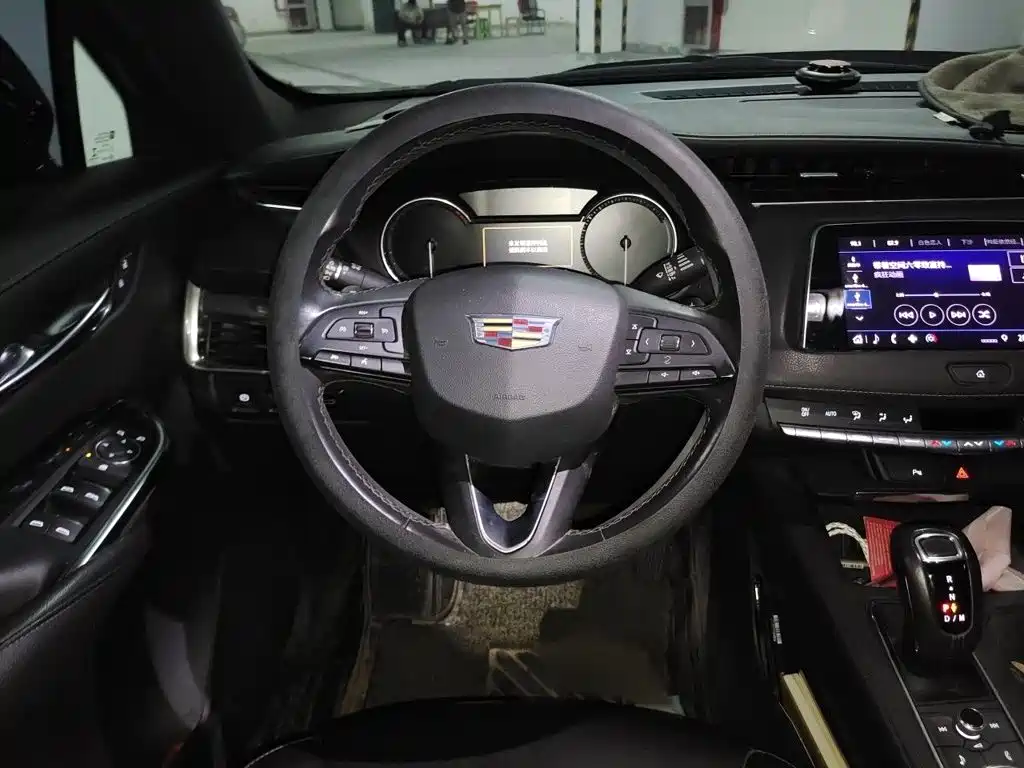 Cadillac XT4 — миниатюра 3