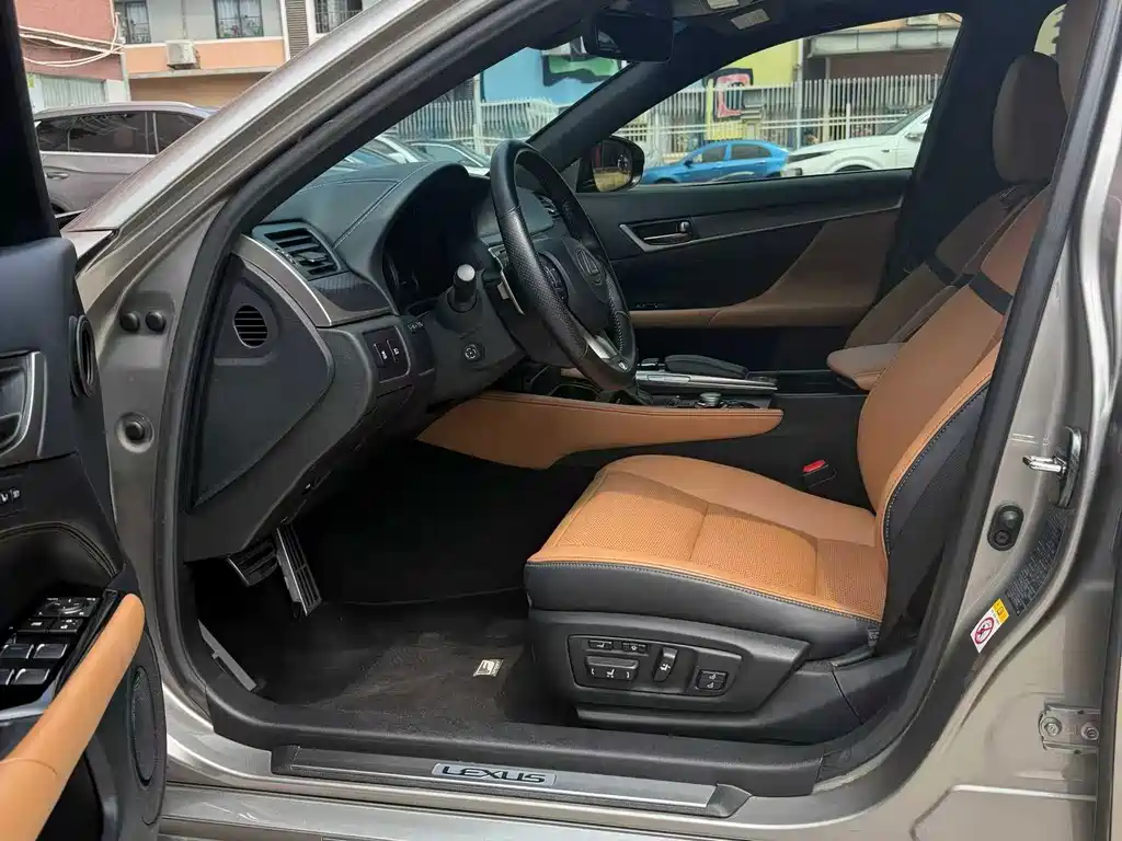 Lexus GS — миниатюра 4
