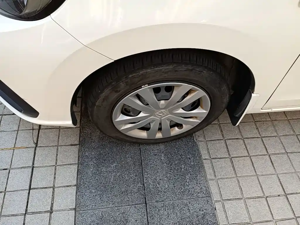 Honda Fit — миниатюра 23