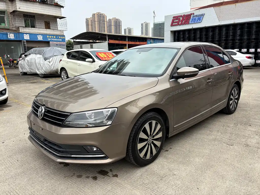 Volkswagen Sagitar 2019