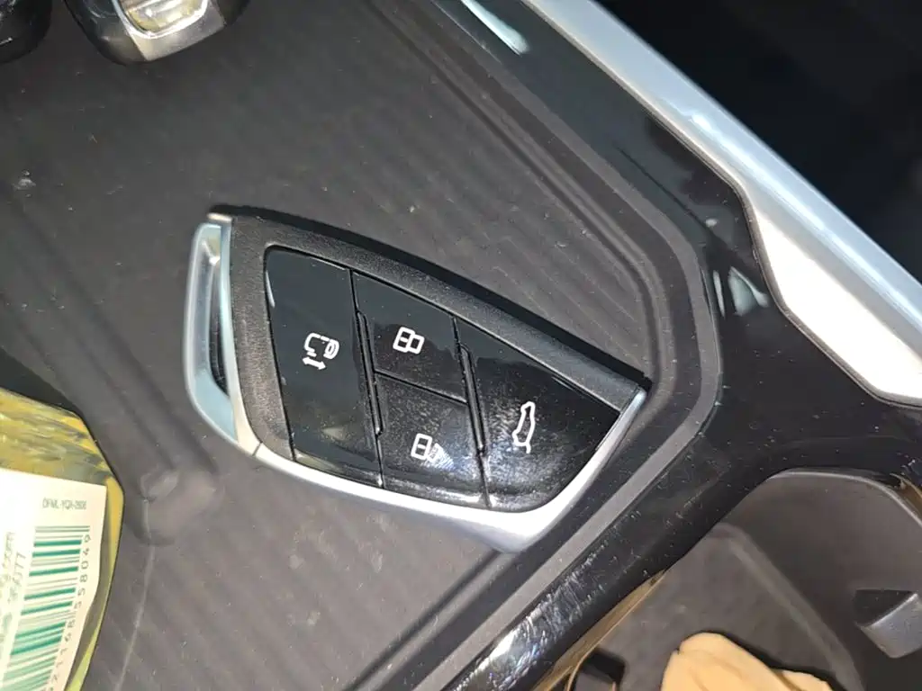 MAXUS G70 — миниатюра 9