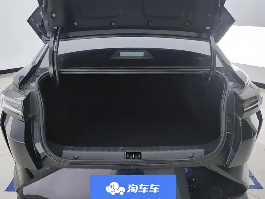 Aeolus Yixuan — миниатюра 4