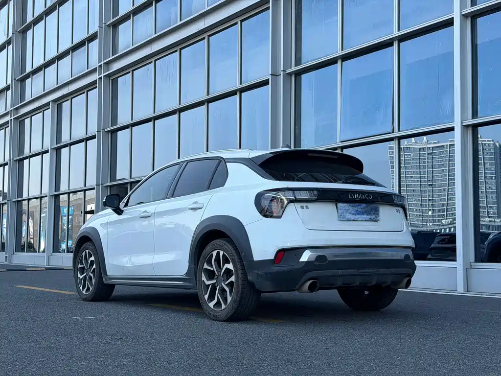 Lynk & Co 02 — миниатюра 4