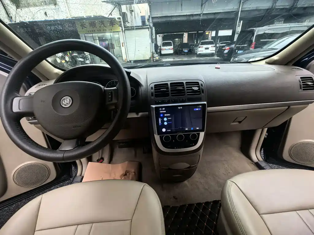 Buick GL8 — миниатюра 7