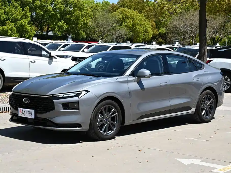 Ford Mondeo 2025