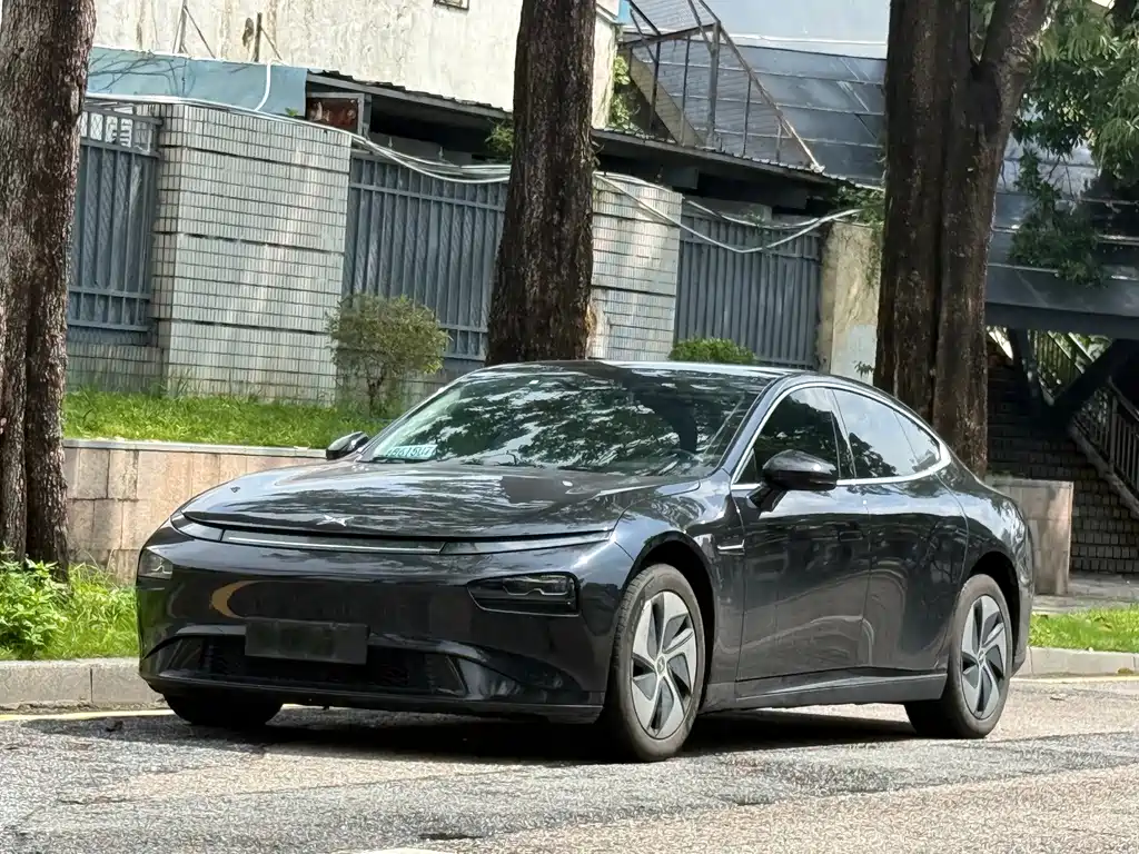 XPeng P7