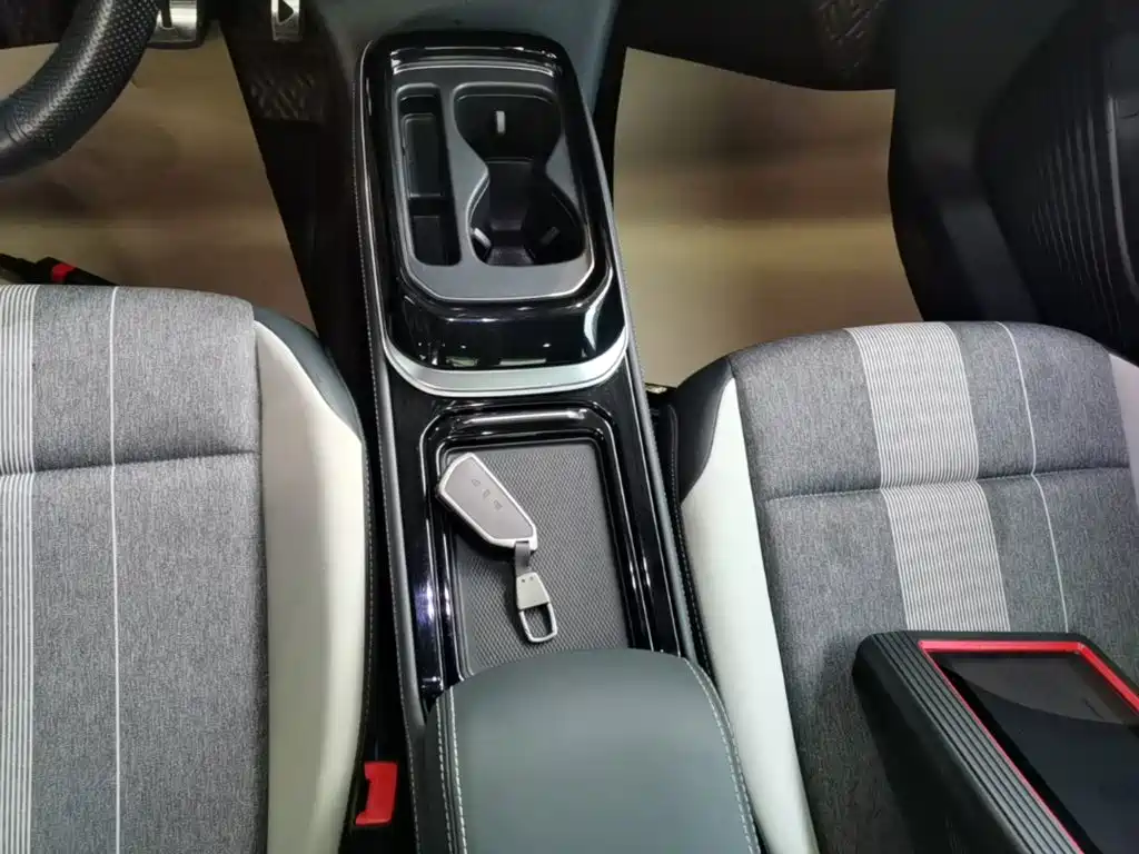 Volkswagen ID.4 Crozz — миниатюра 14