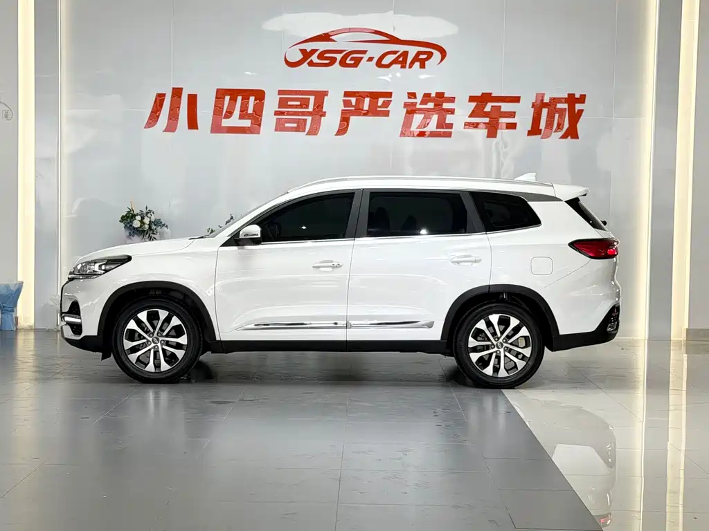 CHERY TIGGO 8