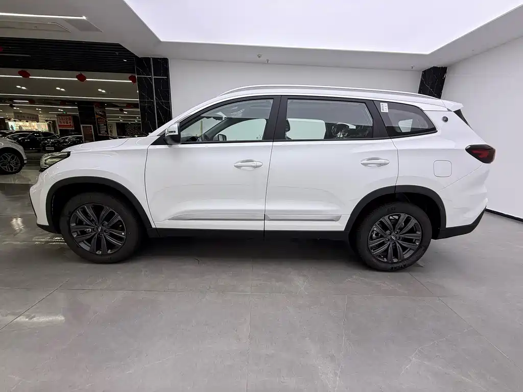 Chery Tiggo 8 — миниатюра 5