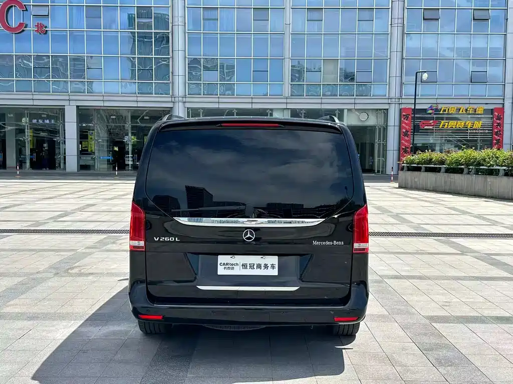 Mercedes-Benz V-Class — миниатюра 7