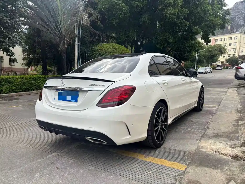 MERCEDES-BENZ C CLASS