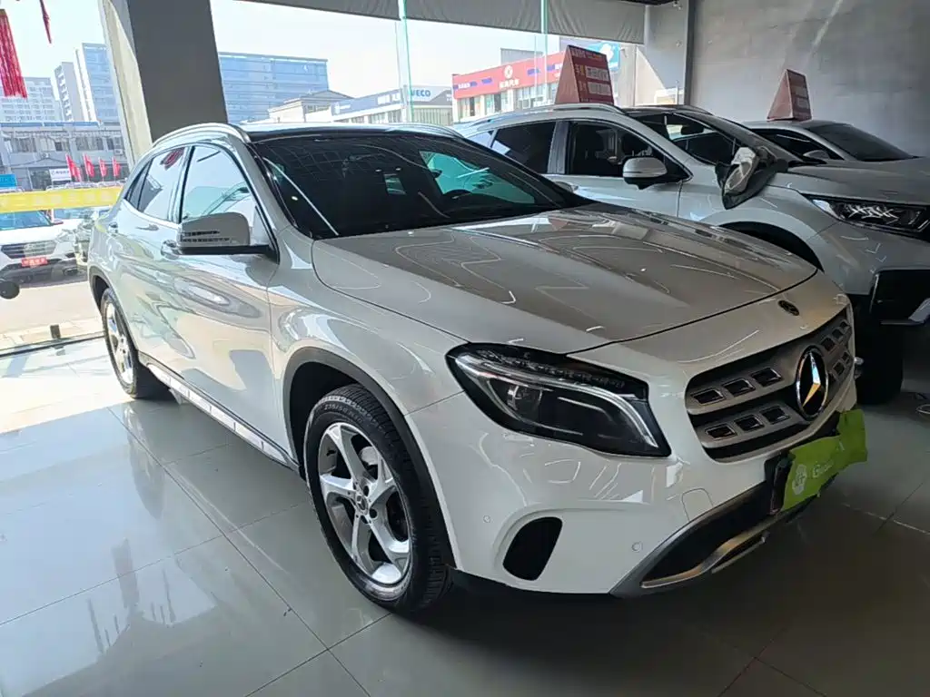 Mercedes-Benz GLA — миниатюра 4