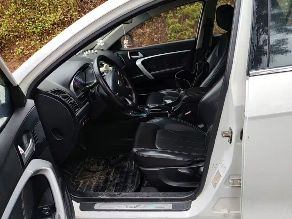 Geely Emgrand — миниатюра 20