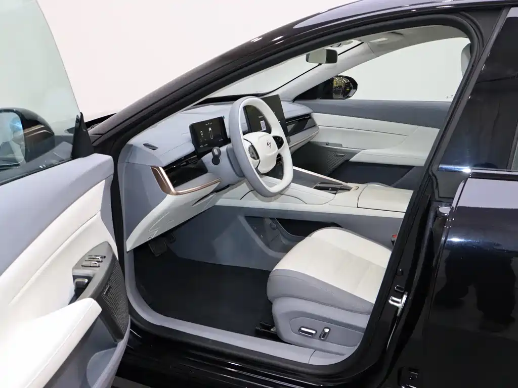 Dongfeng eπ007 2024 620Pro